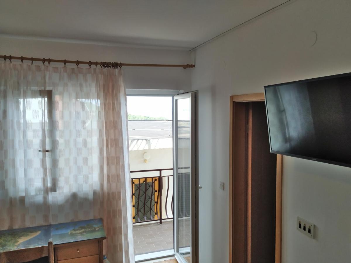 Apartments Pino ブレラ エクステリア 写真